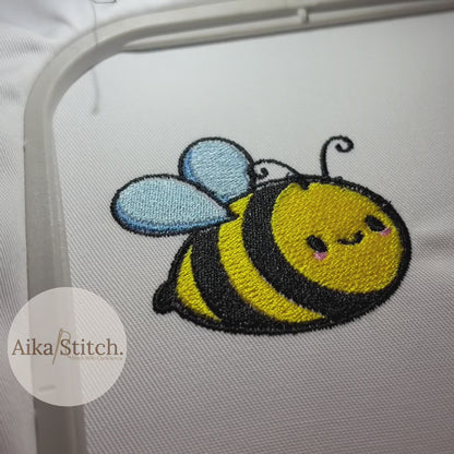 Bee Clipart Embroidery Design - 7 sizes